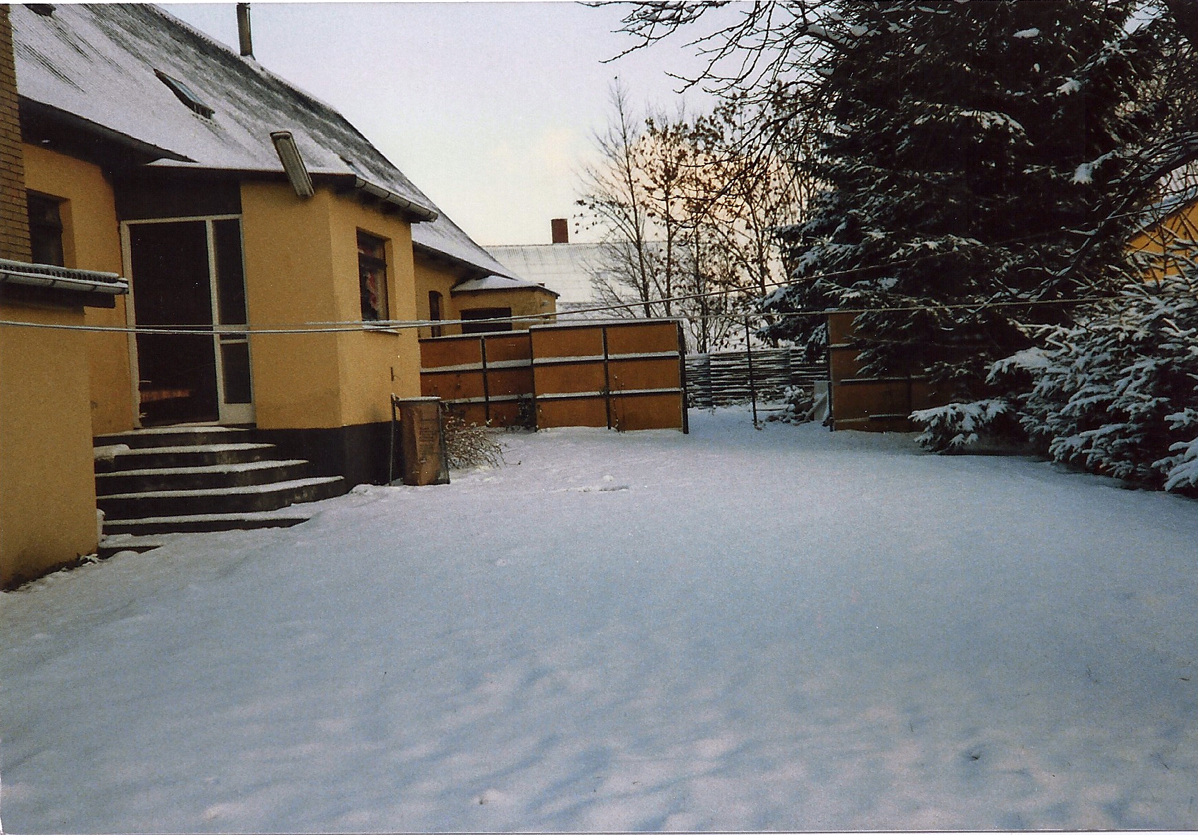 feature 2